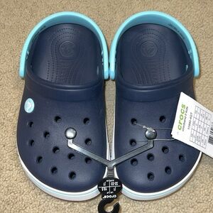 CROCS Kids, size 1, navy, light blue & white